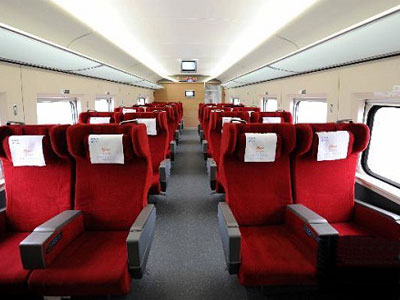 jinghu-high-speed-train-first-class-seats-01.jpg