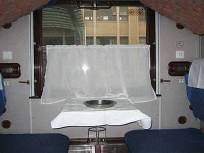 china-train-hard-sleeper-04.jpg