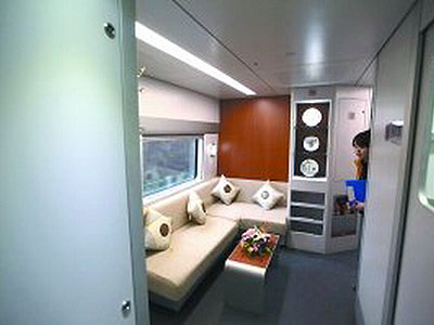 china-train-deluxe-soft-sleeper-01.jpg